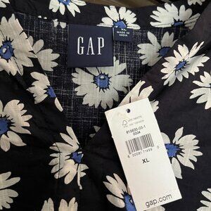 Brand New Patterned Gap Top